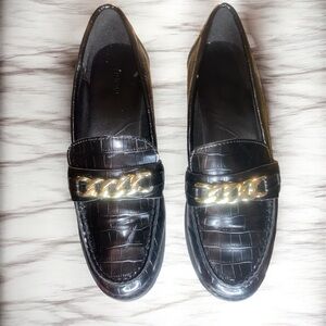 Old Navy Faux Leather Chunky Heel Loafers size 9.5
 LUG Sole